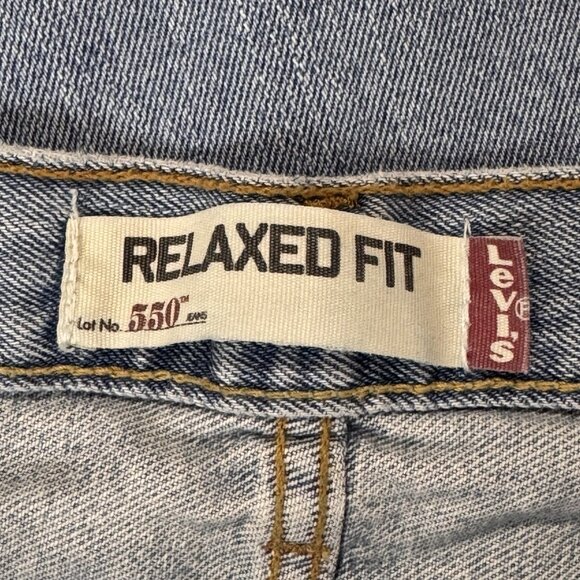 Levis 550 Jeans Mens 40x34 Blue Relaxed Fit Tapered Leg Light Wash Cotton Denim - Picture 4 of 12